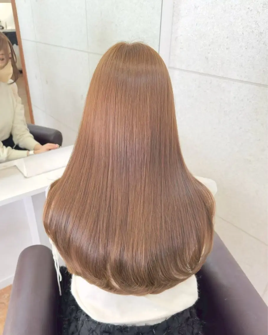 カラー Hip's eyes meiのヘアスタイル