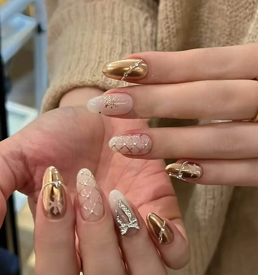 ネイル オーロラネイル フラワーネイル フットネイル フレンチネイル ジェルネイル ハンドネイル BabyYouMi nailのネイルデザイン