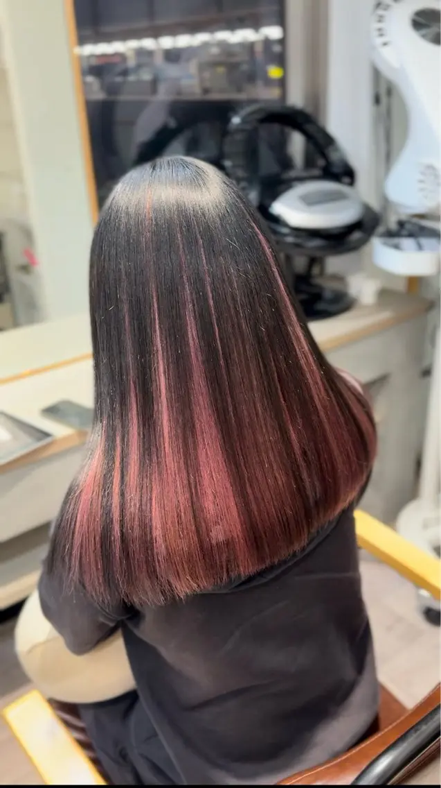 カラー ヘアカラー 高山 穂香のヘアスタイル