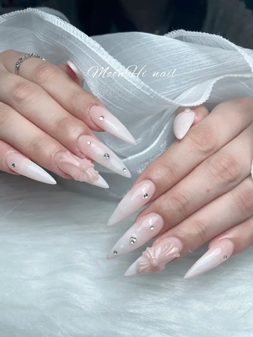 ネイル MoonHi Nail 朝霞台のネイルデザイン