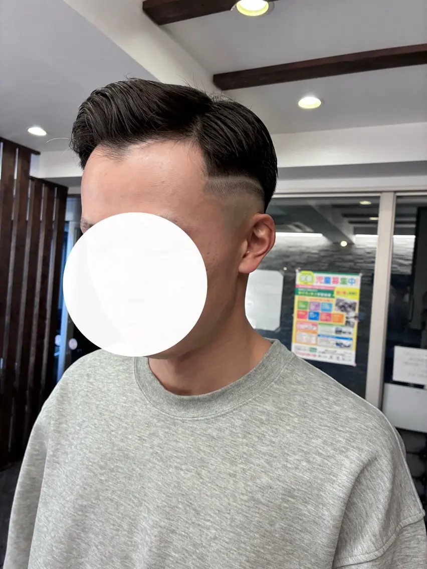 カット＋シャンプー＋顔剃りの写真