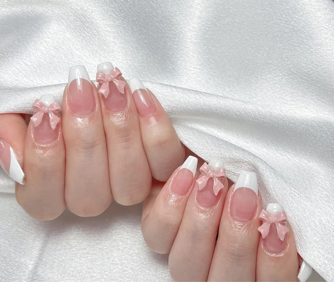 ネイル ハンドネイル ハンドケア Aura Nail 長さだし/パラジェルのネイルデザイン