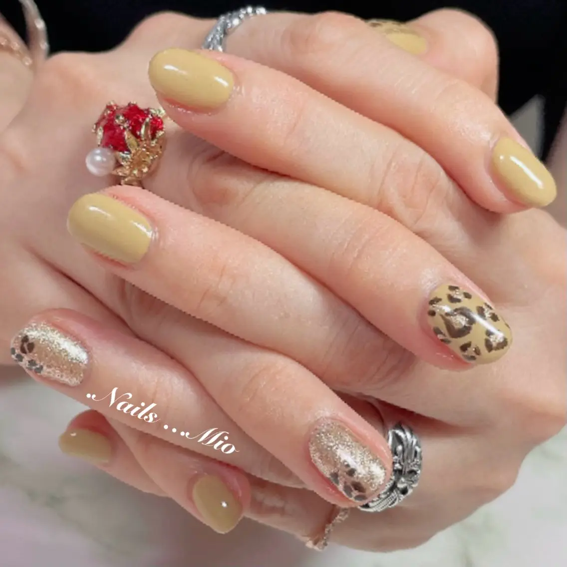ネイル アートネイル ジェルネイル ワンカラーネイル 赤色 ハンドネイル .Nails Mio 赤羽西ネイルサロンのネイルデザイン