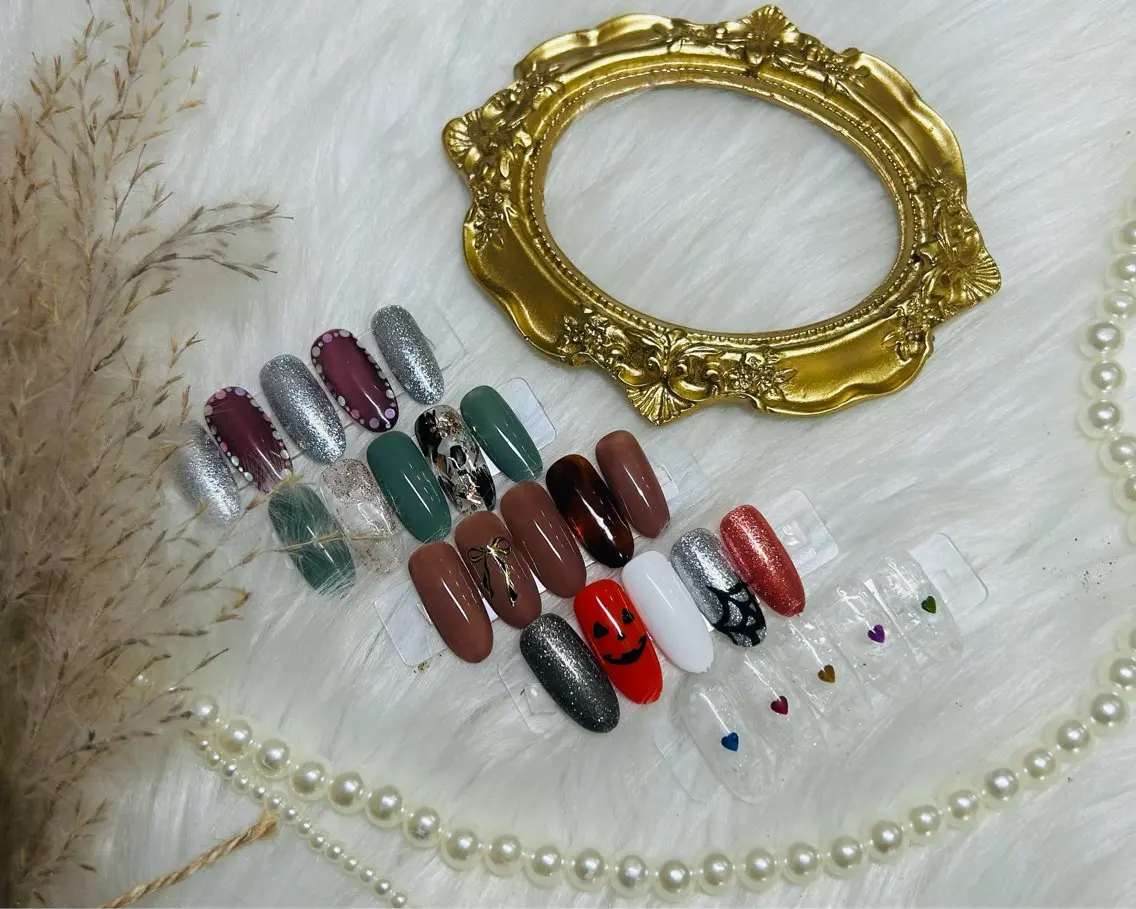 ネイル ハンドネイル フットネイル EMILY NAILのネイルデザイン