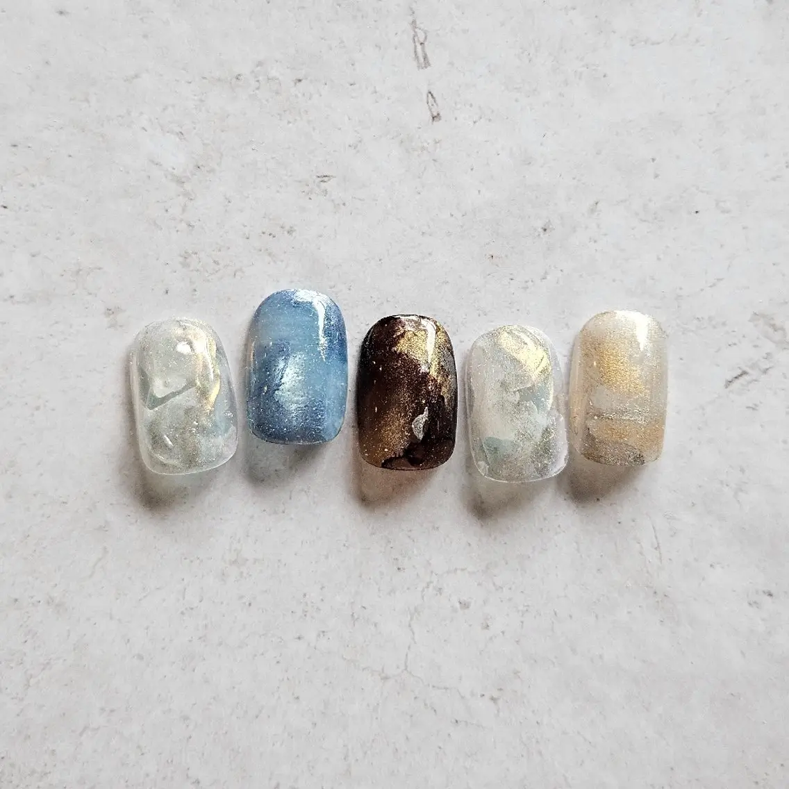 ネイル ブルー ブラウン 夏ネイル ハンドネイル Nailsalon manoのネイルデザイン