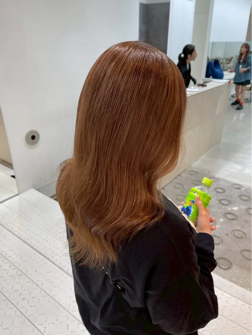 セミロング カラー ベージュカラー ブラウンカラー 透明感カラー ヘアカラー トリートメント ナチュラルカラー/ ハイトーン AMIのヘアスタイル