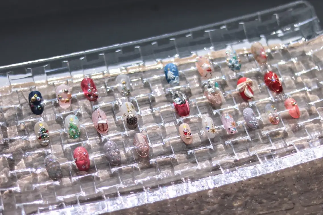 ネイル 冬ネイル クリスマス Nail Atelier B.のネイルデザイン