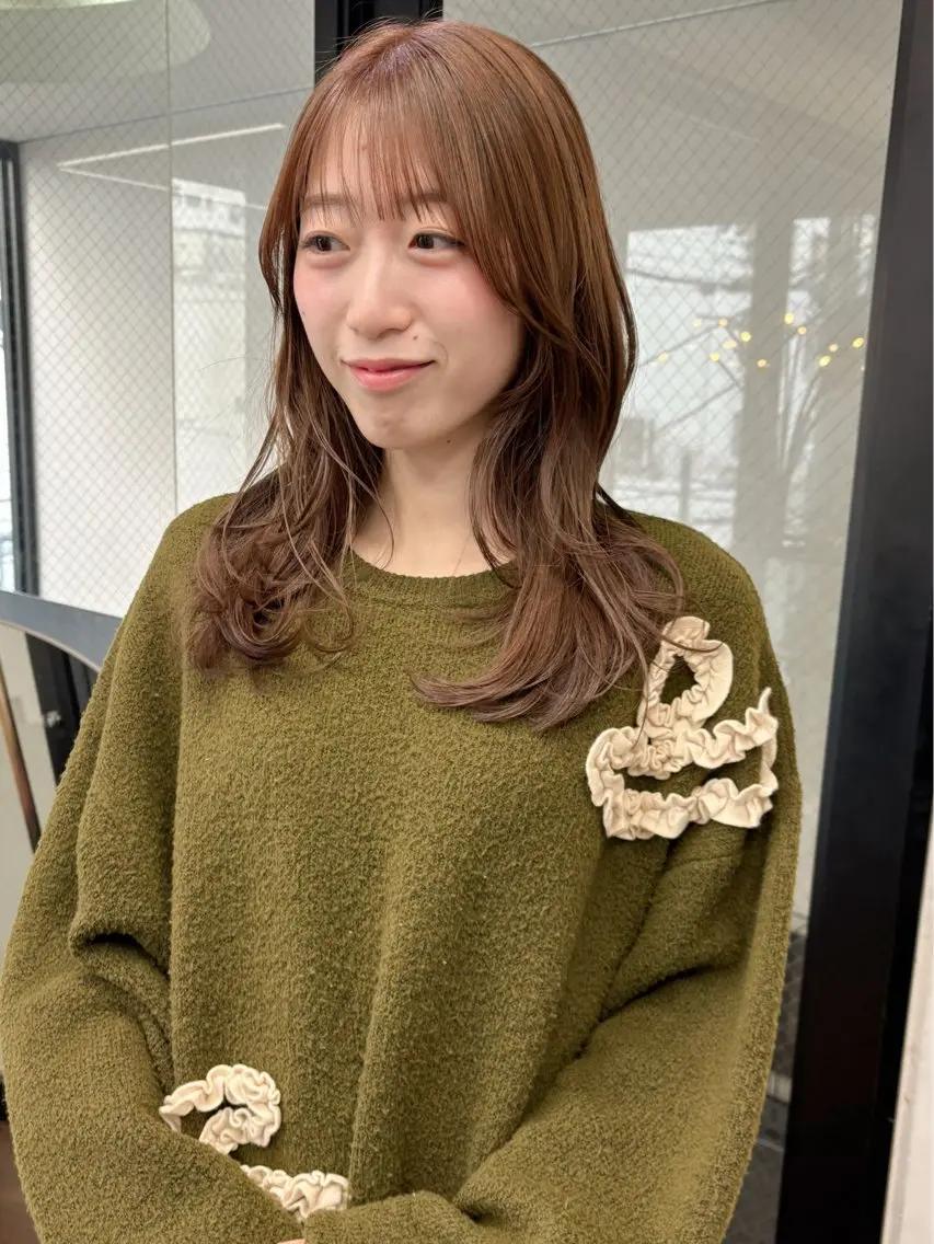 ミディアム ミディアムレイヤー レイヤーカット 似合わせカット ツヤカラー/和田陽向のヘアスタイル