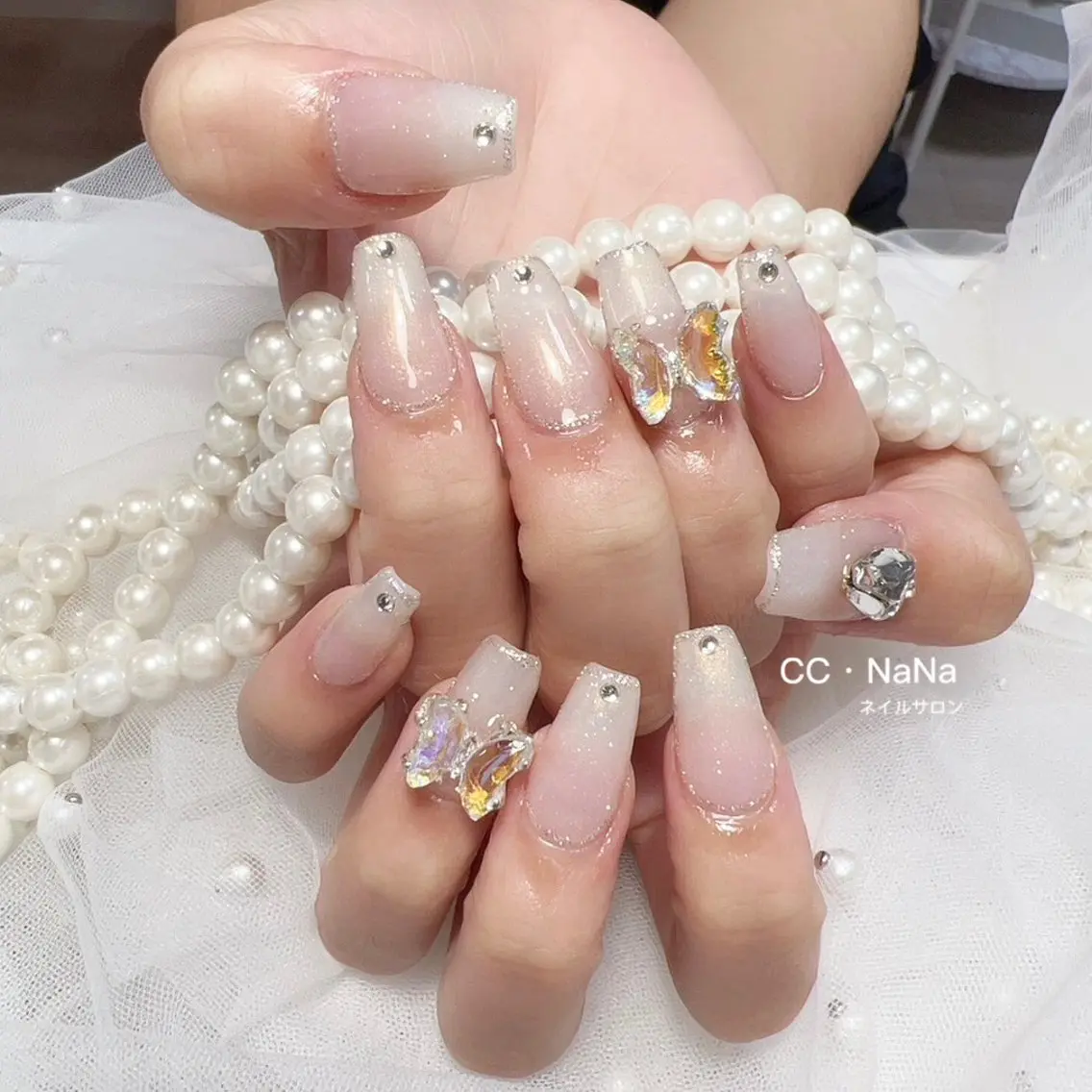 ネイル チークネイル フラッシュネイル ハート キラキラネイル 韓国ネイル ハンドネイル 💎CC・NaNa 韓国風ネイル🌙Cのネイルデザイン