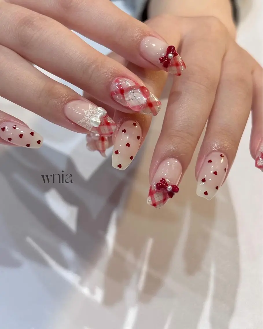 ネイル グラデーション ラメ(グリッター) マグネットネイル ミラーネイル ニュアンスネイル ハンドネイル Lumi de nailsのネイルデザイン