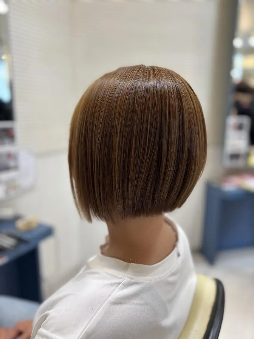 大人女性オルディーブカラー+カット+アルテマトリートメント★F.GカラーOKの写真