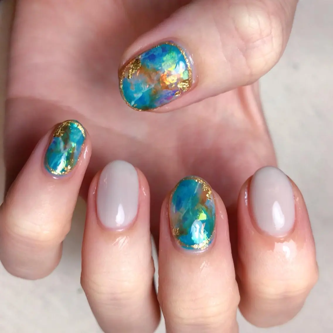 ネイル オーロラネイル ニュアンスネイル chai nail & eye📍鶴橋のネイルデザイン