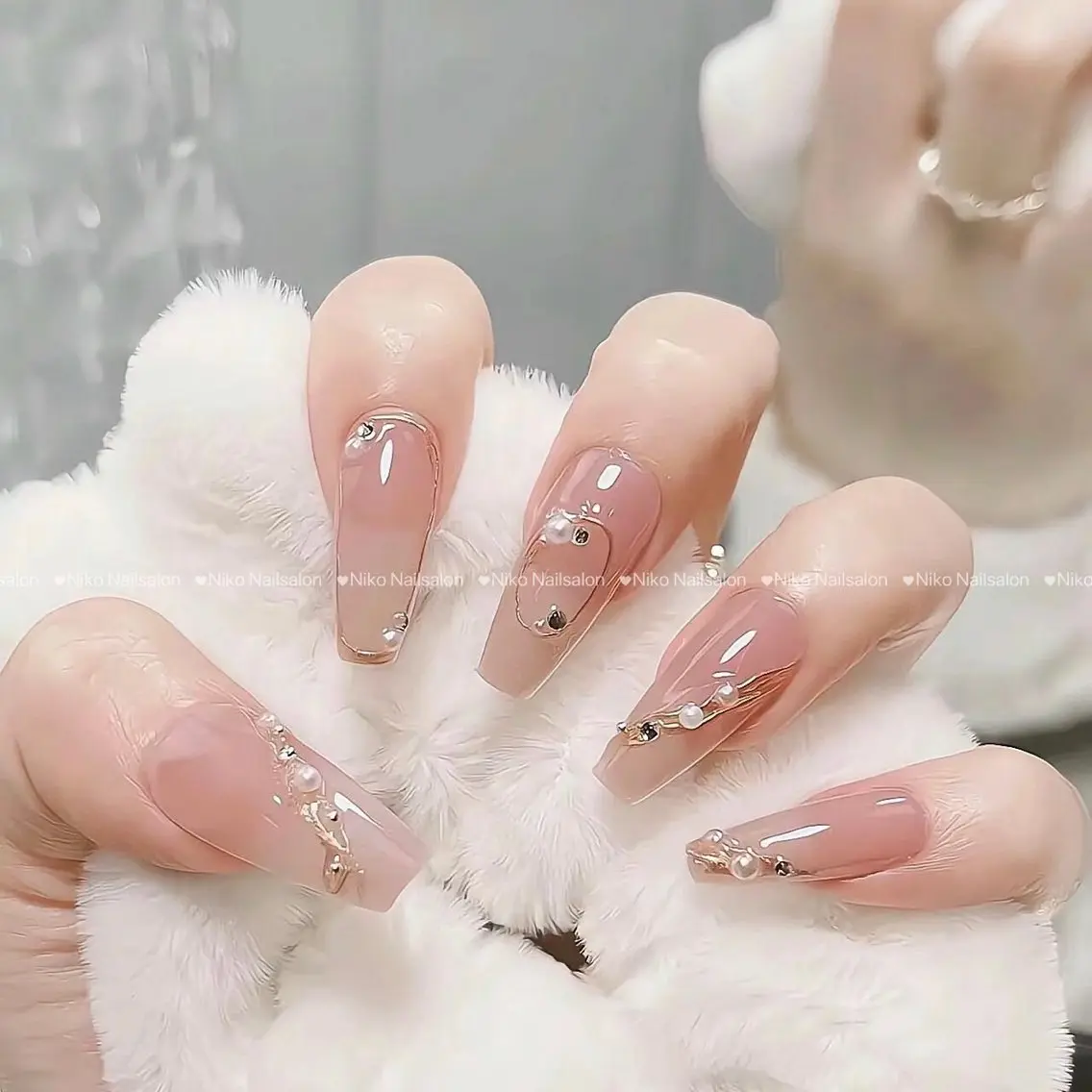 ネイル チークネイル 長さ出し フットネイル フレンチネイル ジェルネイル Niko Nail salon 銀座本店のネイルデザイン