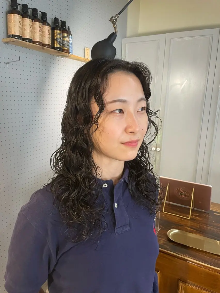 ミディアム パーマ カット パーマ 🤩噂のMr.髪ポジ ティブ®️yu🤩のヘアスタイル