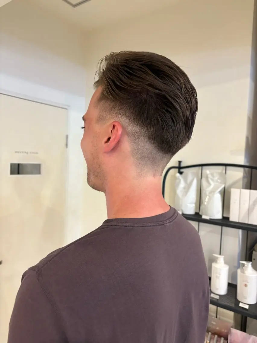 メンズ フェードカット カット 山形 梨沙のヘアスタイル