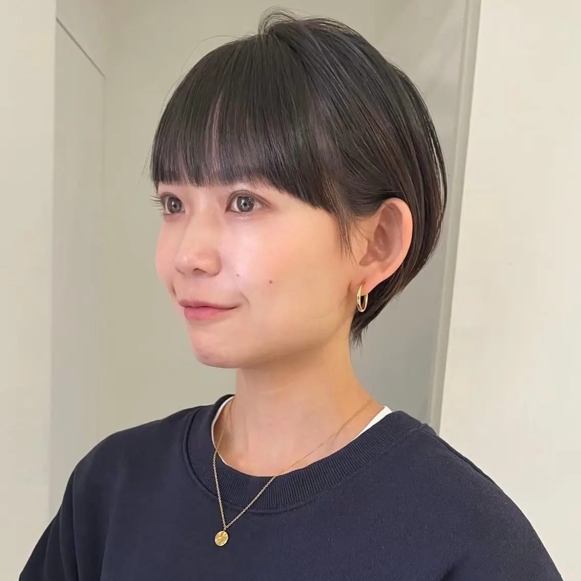 ショート カラー 内大久保 列夏のヘアスタイル