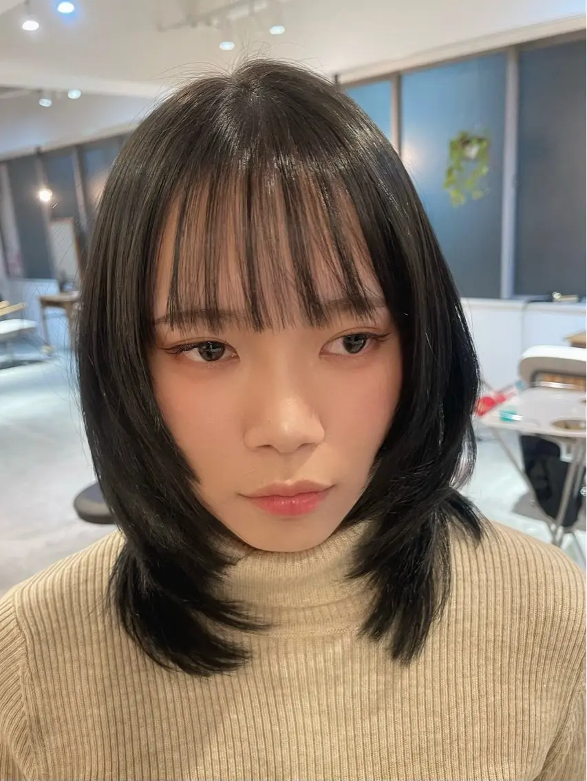ミディアム カラー ミディアムレイヤー レイヤーカット カット ヘアカラー トリートメント 海外レイヤー/ レイヤーカット/和田のヘアスタイル