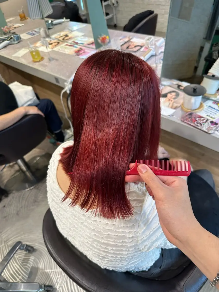 ミディアム ヘアカラー 🍀毎日を嬉しくse ru全ておまかせ🍀のヘアスタイル
