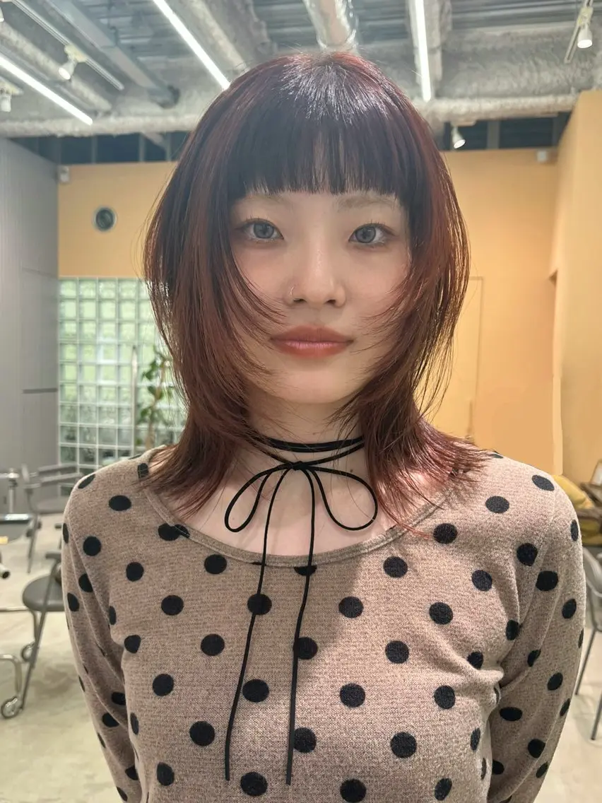ミディアム JUURI- Shionのヘアスタイル