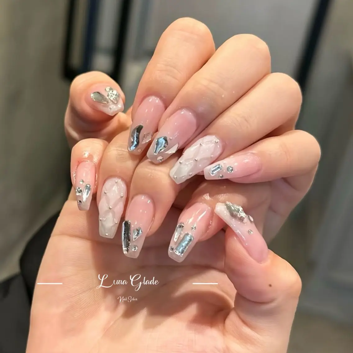 ネイル ハンドネイル Luna Gladeのネイルデザイン