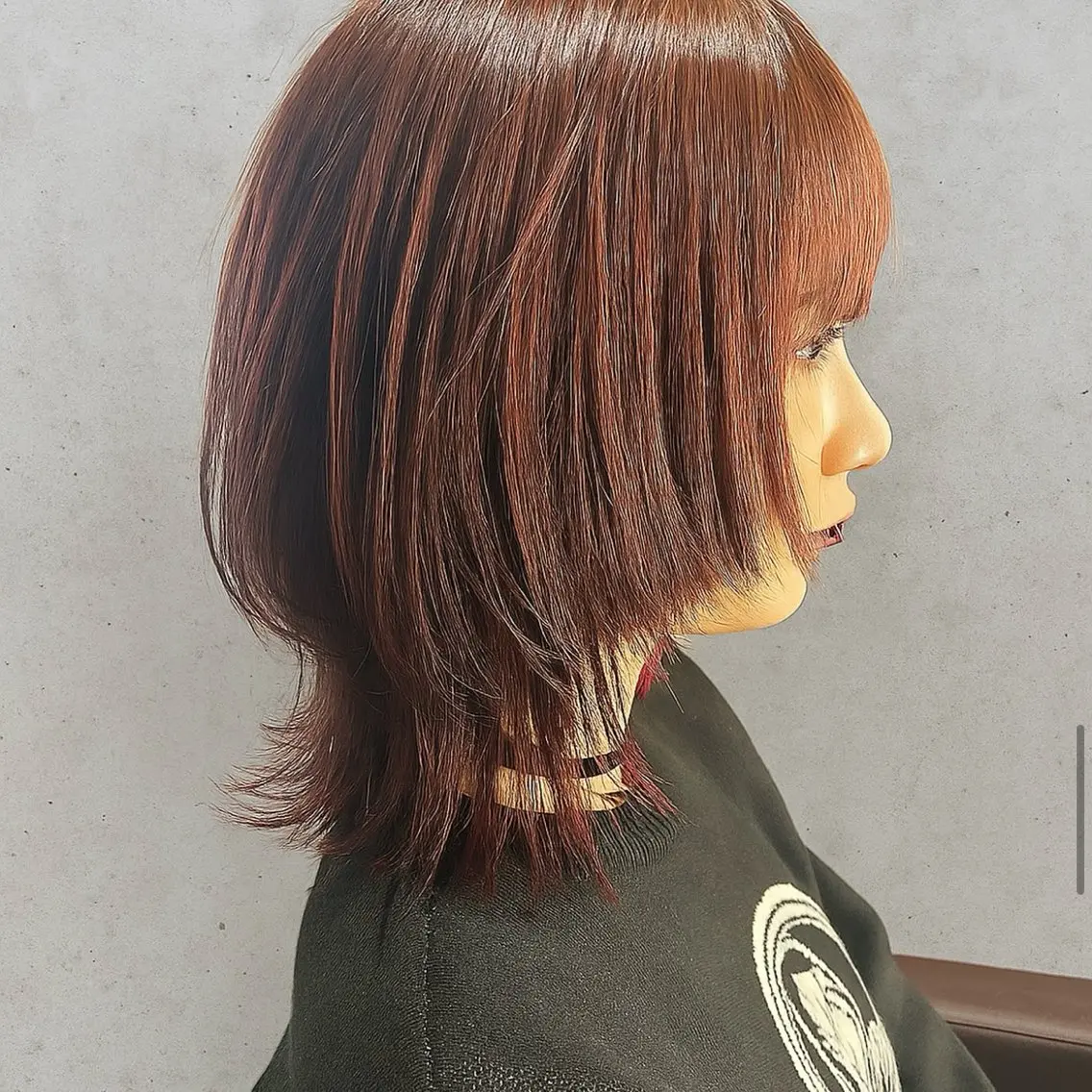 ミディアム カラー ボブレイヤー レッドカラー ボブ 顔周りカット 髪質改善 カット ヘアカラー トリートメント 【nui 茨木】 清水優のヘアスタイル