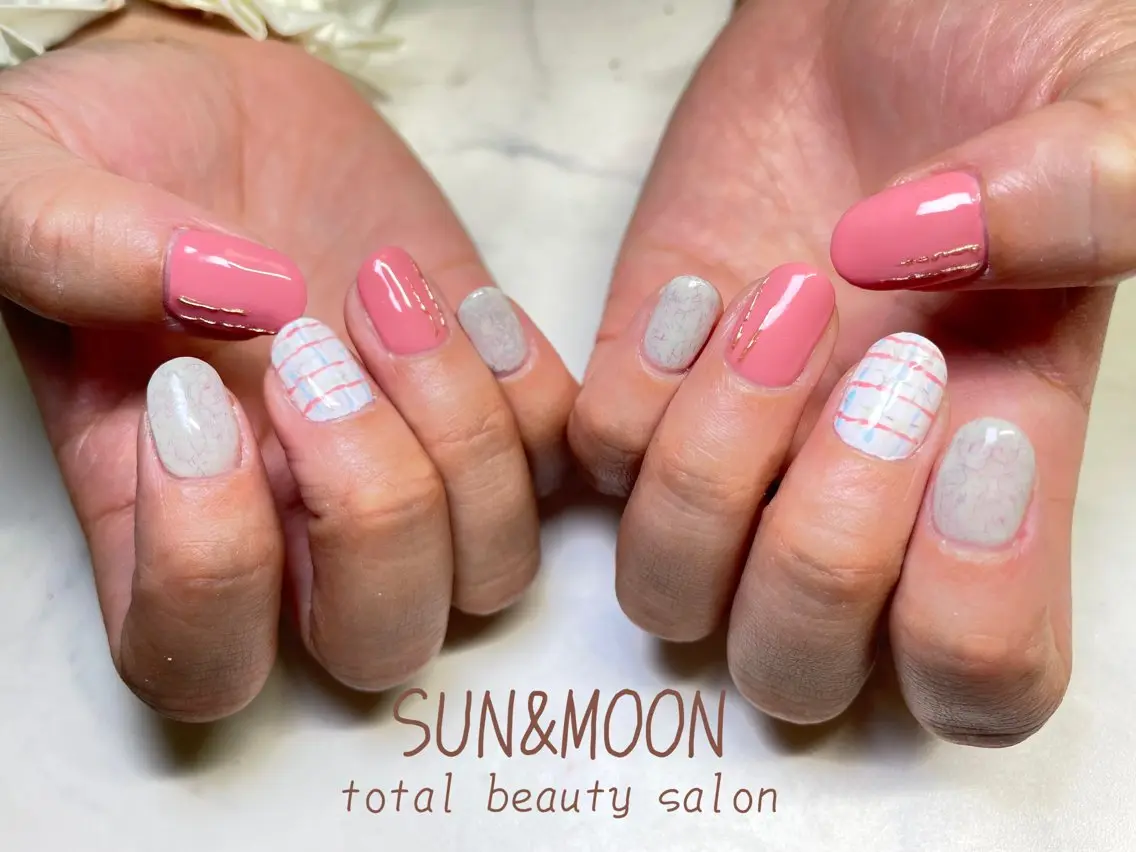 ネイル ハンドネイル SUN&MOON REOのネイルデザイン