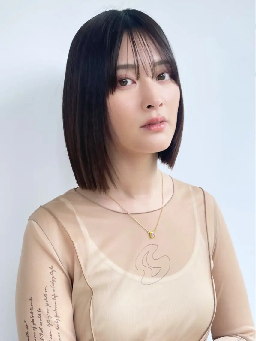 ミディアム 切りっぱなしボブ ボブ カット 石川玲菜/ ボブ/銀座のヘアスタイル