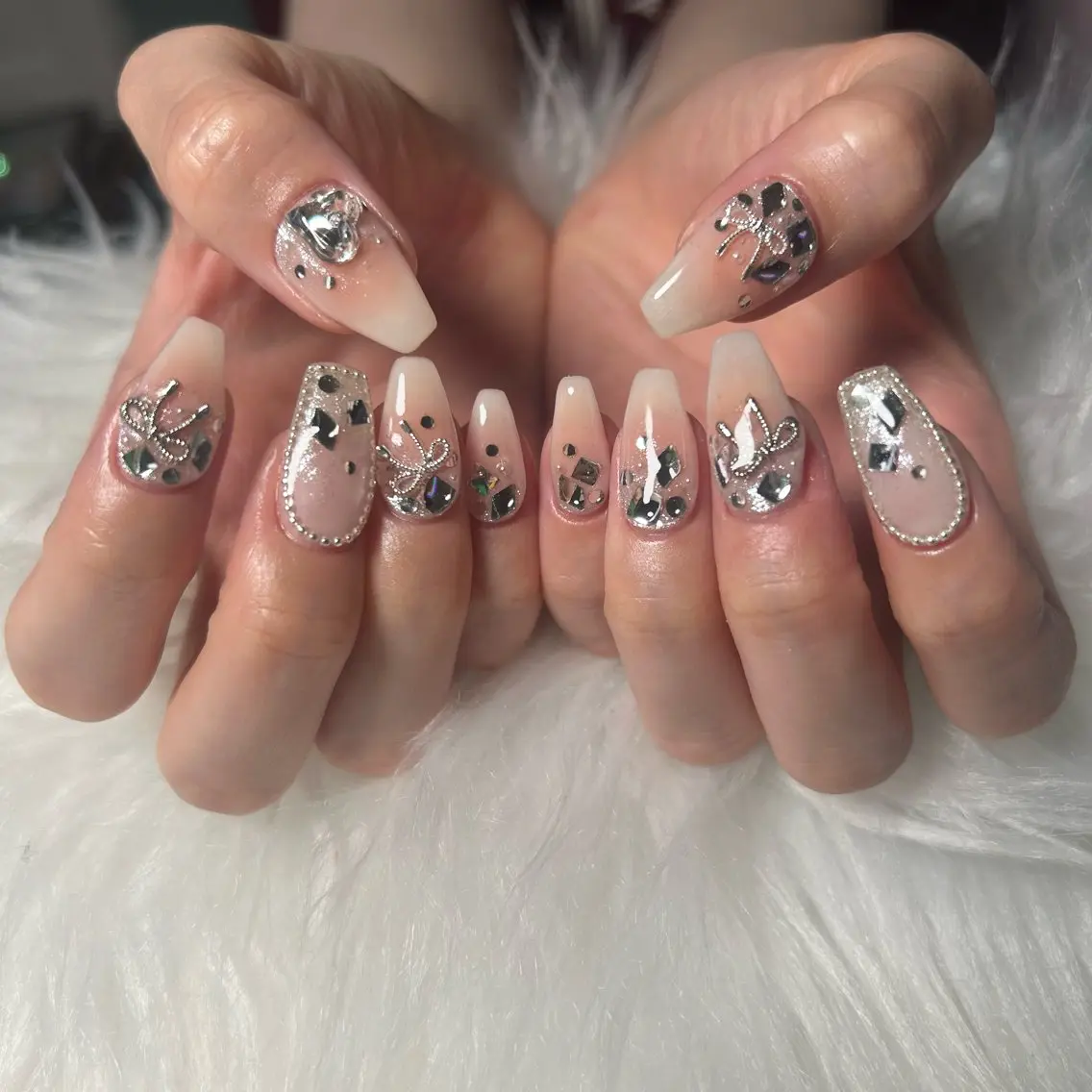 ネイル チークネイル キラキラネイル ハンドネイル haac nailsのネイルデザイン