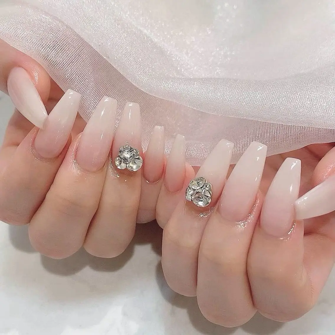 ネイル ハンドネイル Yuri.nail studioのネイルデザイン