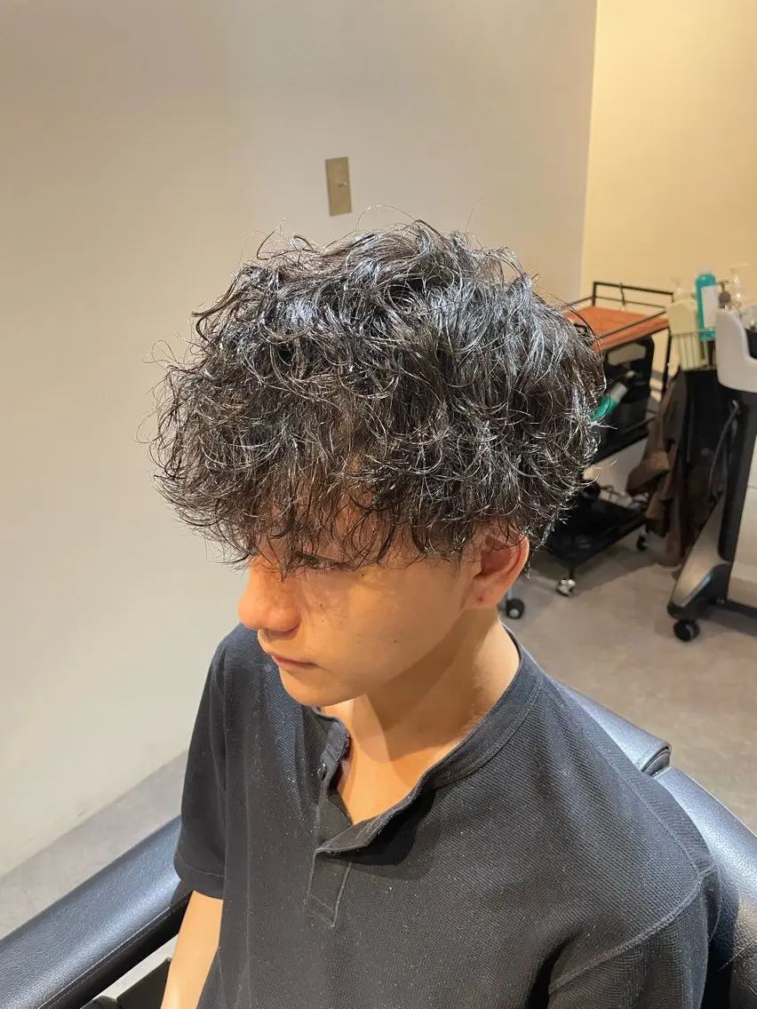 ミディアム 下山 けいんのヘアスタイル