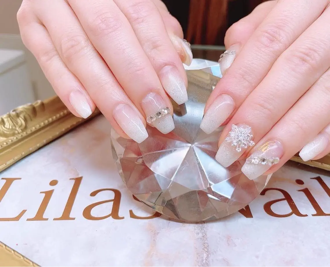 ネイル ジェルネイル グラデーション ハードジェル キラキラネイル ラメ(グリッター) Lilas Nailのネイルデザイン