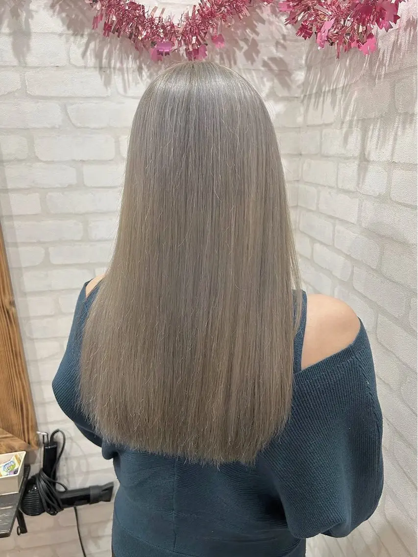 カラー ベージュカラー ブリーチ ホワイトベージュ みきゆうか🫧 大人可愛い製造機🫧のヘアスタイル