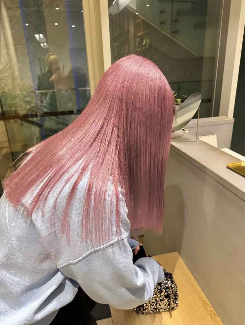 【ご新規様限定🩰】ブリーチリタッチ+カラー+シルクトリートメント✨の写真