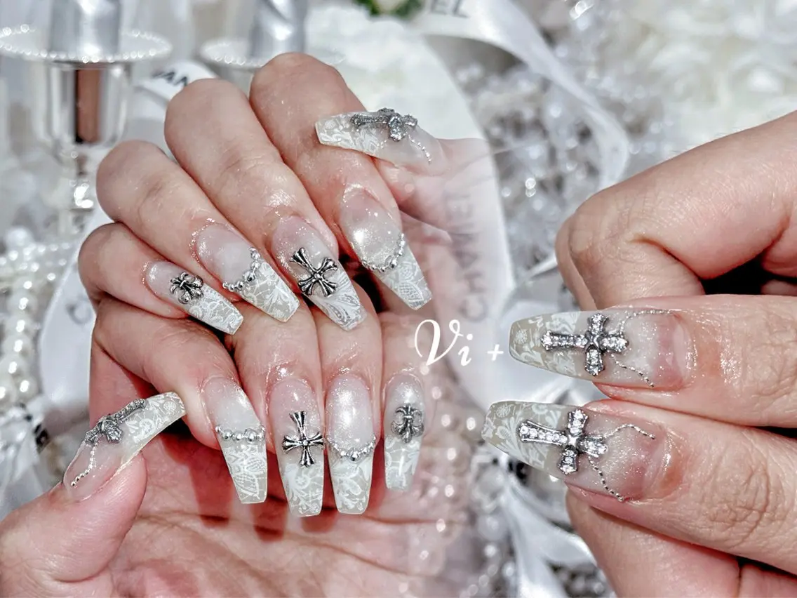 ネイル ハンドネイル ✨Nailsalon Vi+✨のネイルデザイン