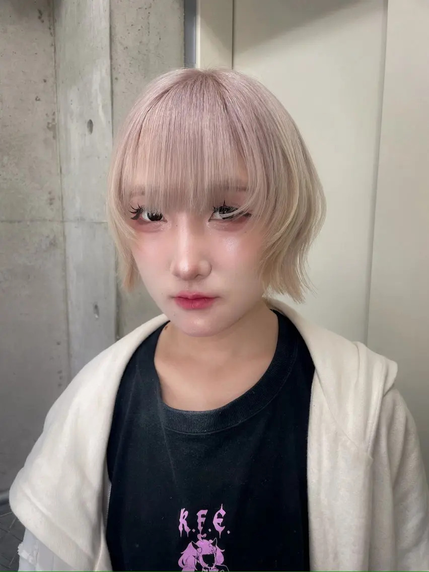 ショート ヘアカラー ハイトーン/ブリーチ /ウルフ⛓️MAKIのヘアスタイル