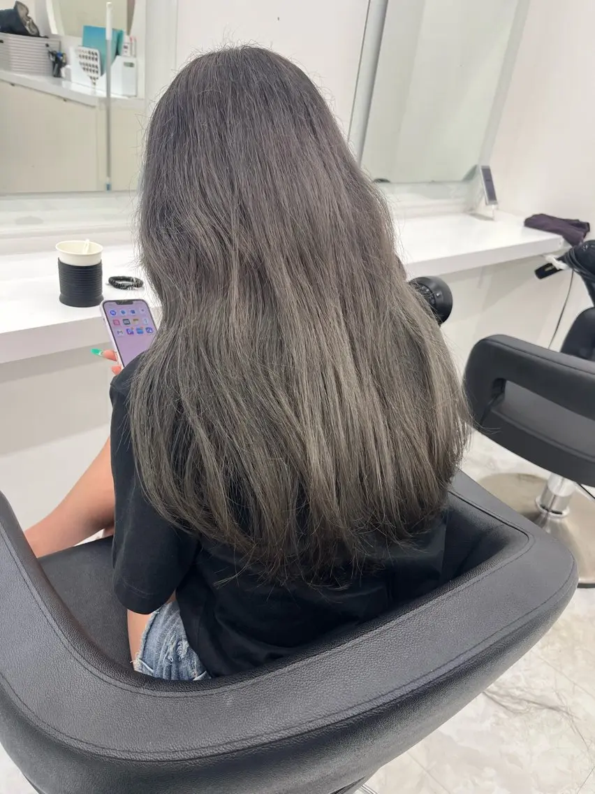 ロング カラー グレージュ ヘアカラー トリートメント 💖トレンド春夏 カラー💖FUTAのヘアスタイル