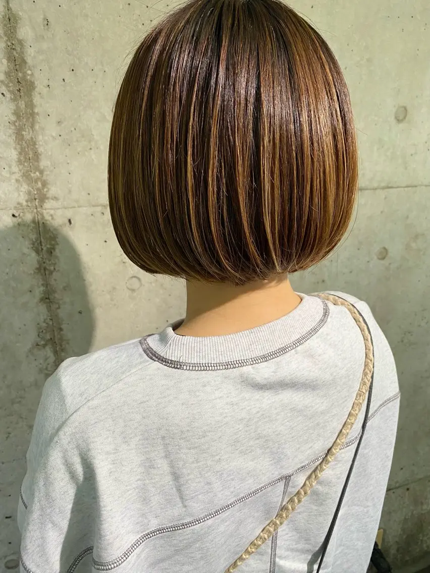 ショート 秋月 亜耶のヘアスタイル
