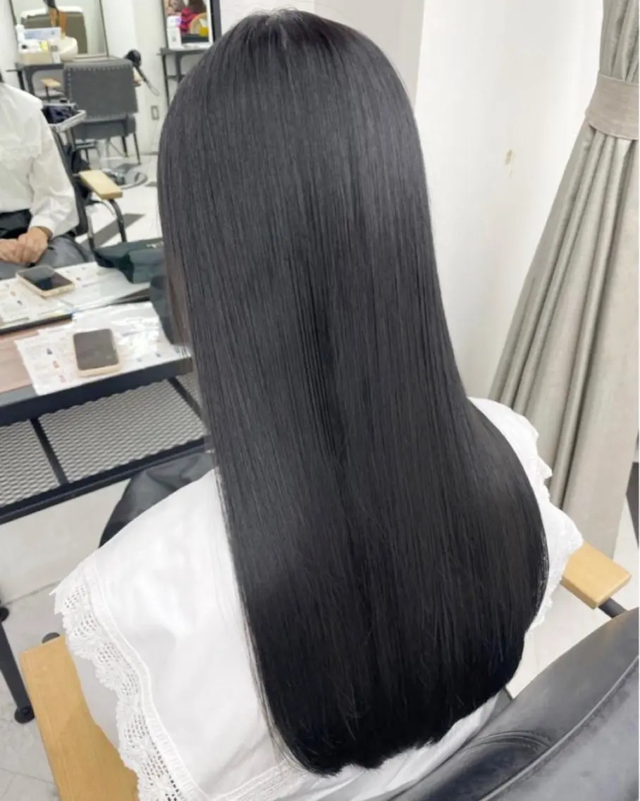 セミロング カラー パーマ ヘアアレンジ メンズ 黒髪 透明感カラー 髪質改善 トリートメント mona/ ストレートスタイル✨のヘアスタイル