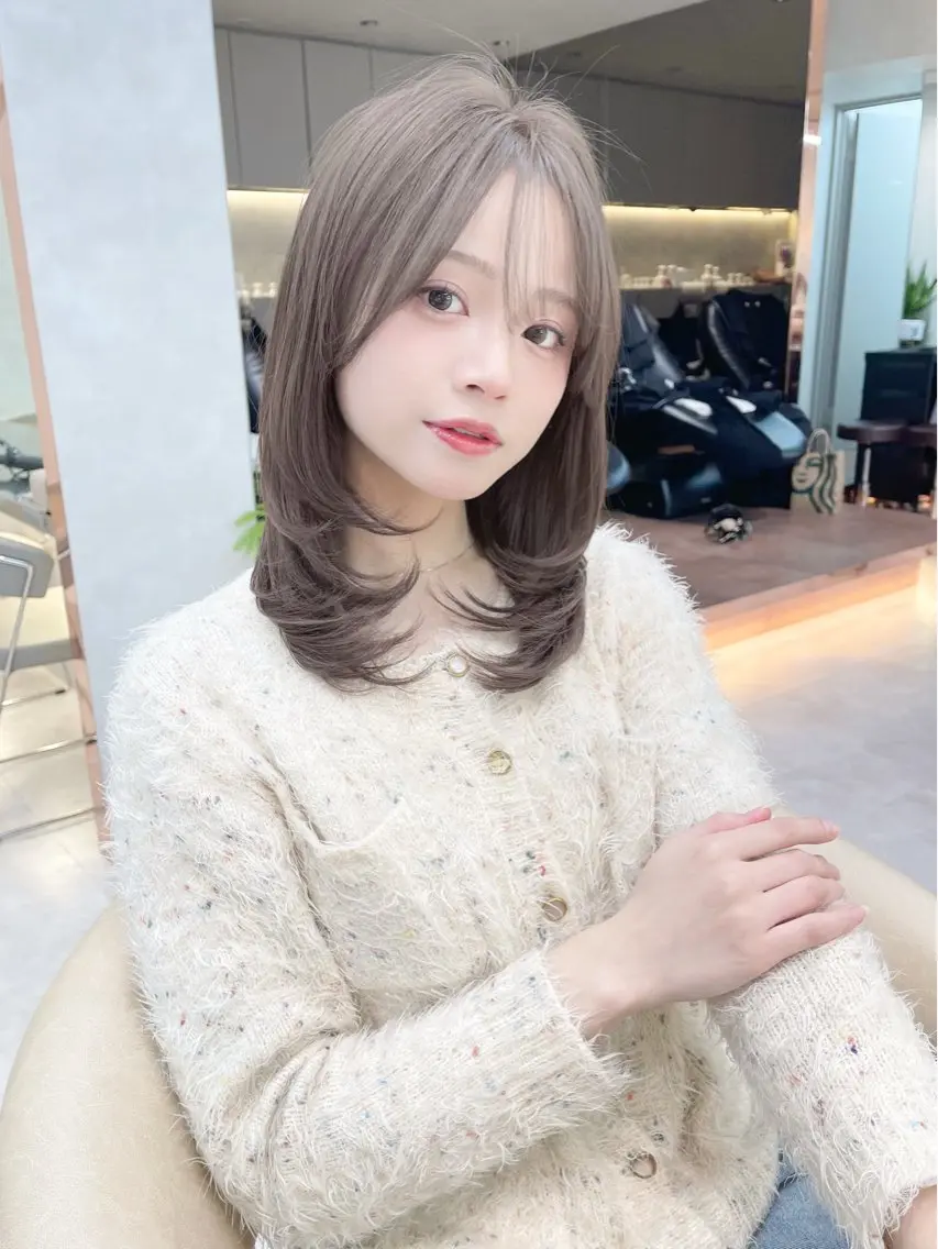 ミディアム 髪質改善 カット ヘアカラー トリートメント 失敗しないレイヤー/ 顔まわり☀️しゅうとのヘアスタイル