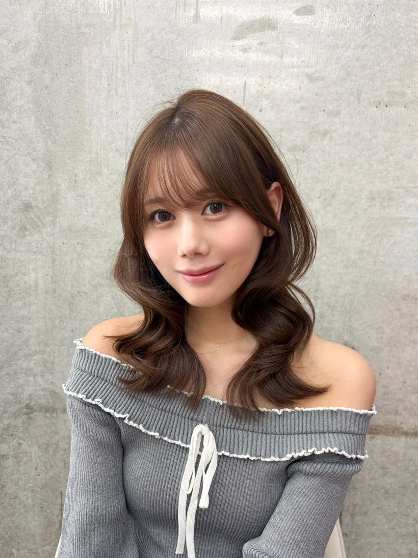 ミディアム amane🎀🐇⸒ レイヤー/艶カラーのヘアスタイル