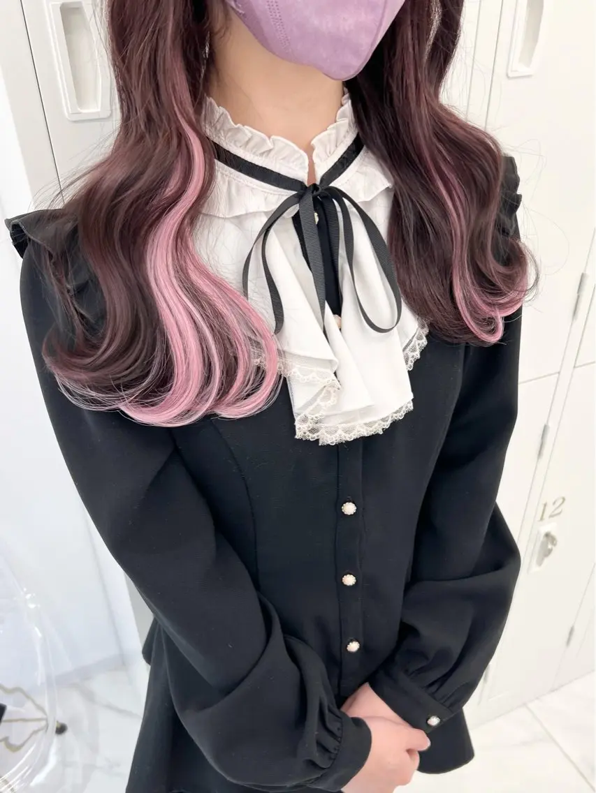 ロング カラー ブラウンカラー ピンクカラー ピンクブラウン エクステ ヘアカラー エクステ 盛れる顔周り🤍渋谷 Risa🎀のヘアスタイル