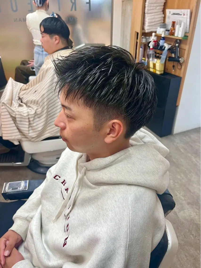 ショート メンズ カット 佐々木 優人のヘアスタイル