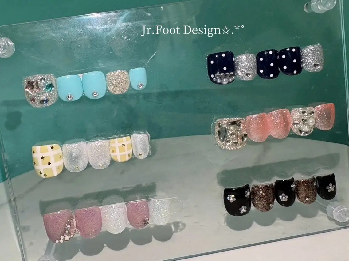 【オフありフット】‪‪❤︎‬Jrネイリスト‪‪❤︎‬《summer design》6種類から選べる定額デザイン♪の写真