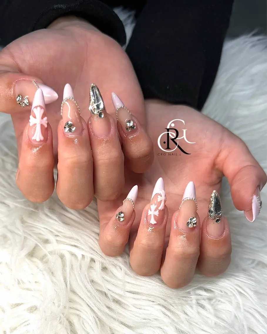 ロング ハンドネイル CRGNAIL EMIRIのネイルデザイン