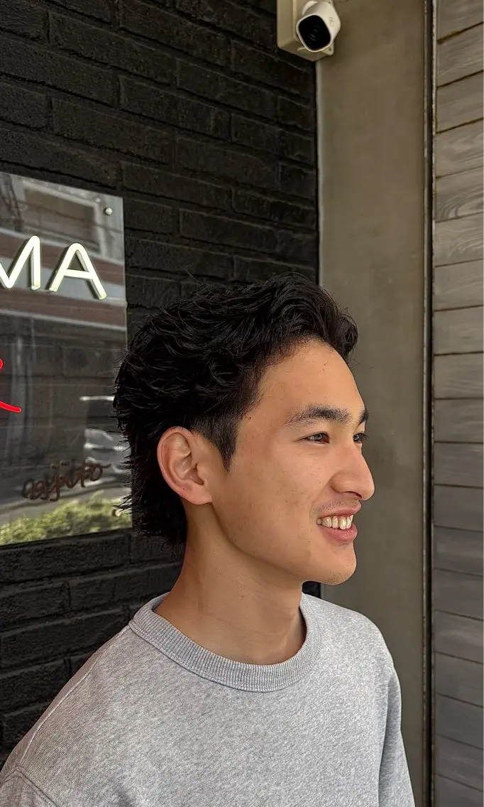 ミディアム 井上 笑太朗のヘアスタイル