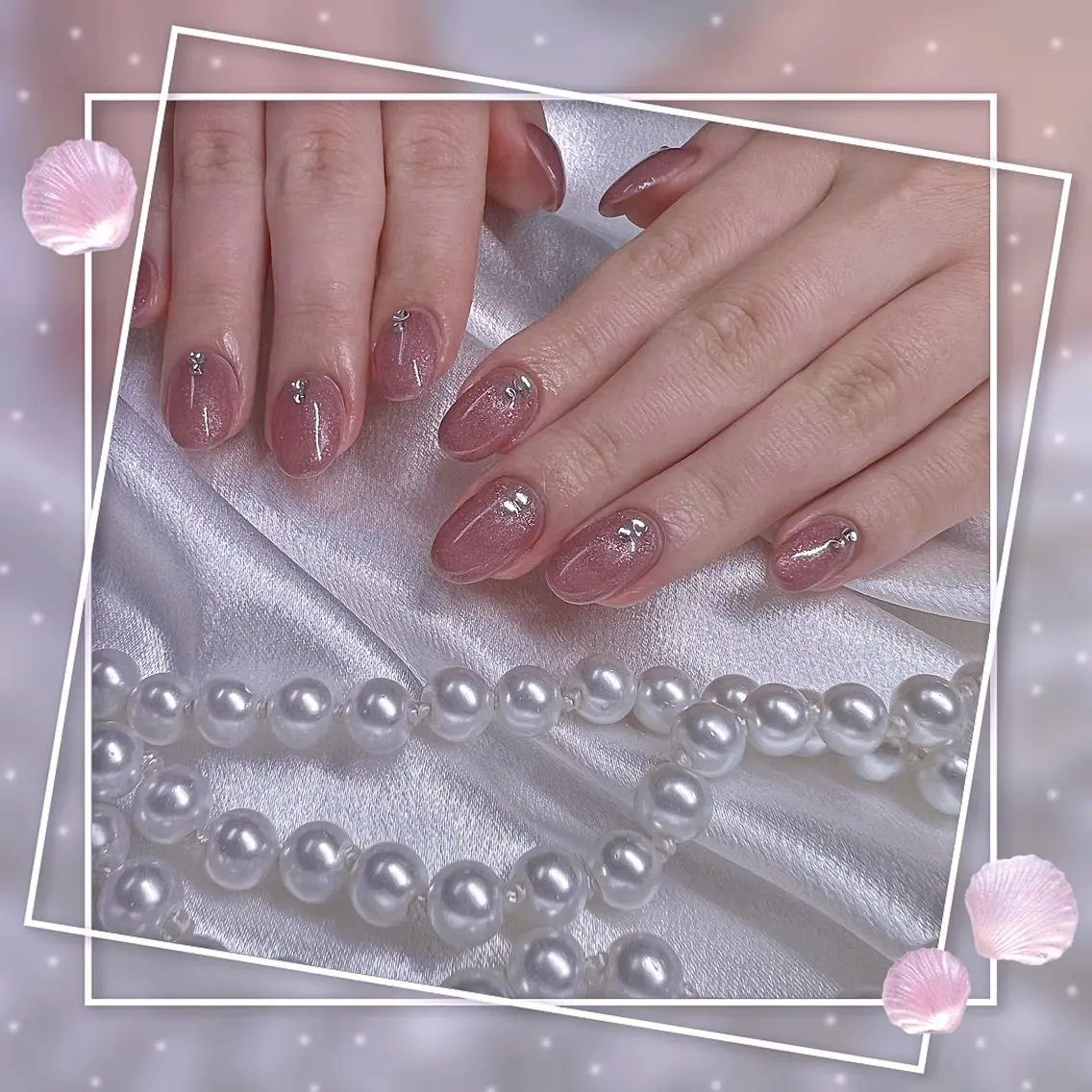 ネイル フレンチネイル グラデーション キラキラネイル 韓国ネイル マグネットネイル Chill Nailsalonのネイルデザイン