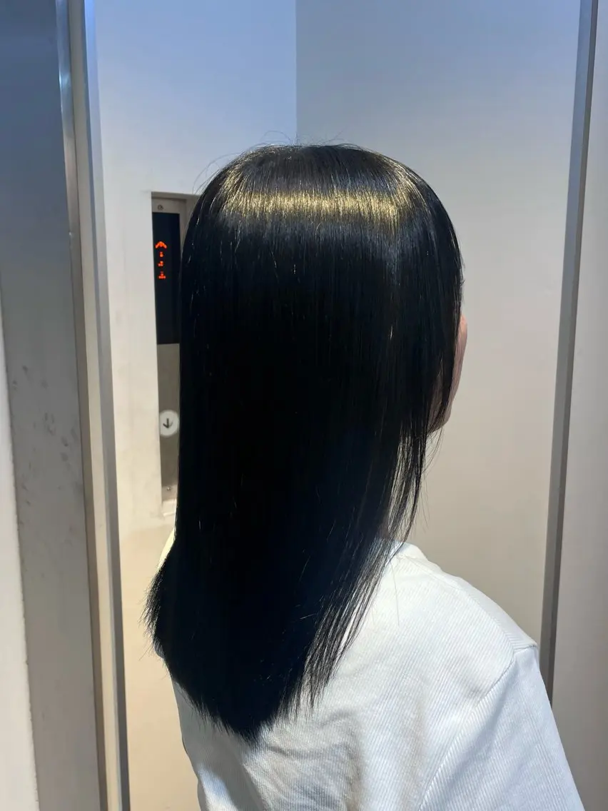 セミロング カラー 黒髪 ヘアカラー トリートメント ioe  三宮 / 羽海のヘアスタイル