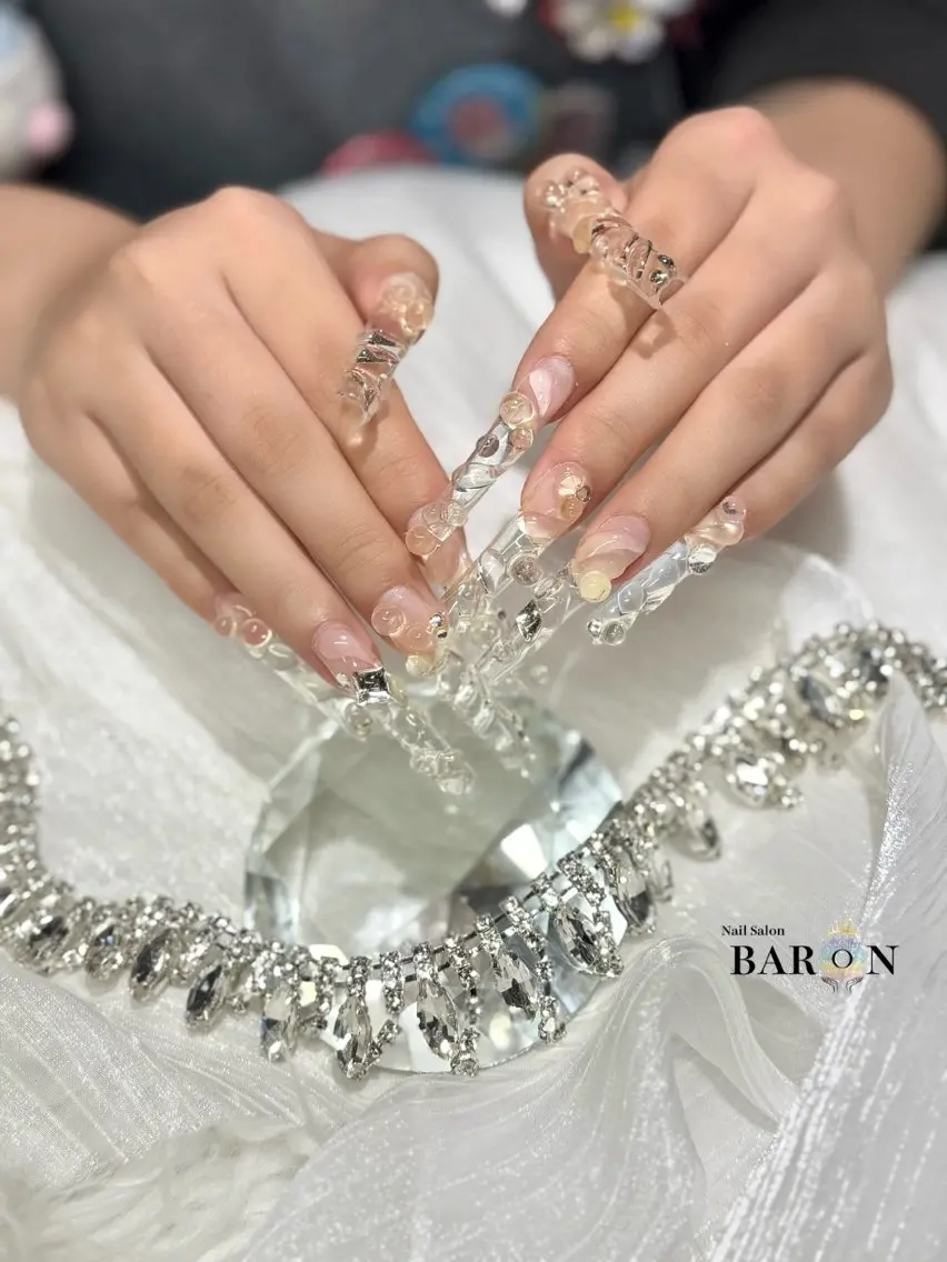 ネイル BARON LISAのネイルデザイン