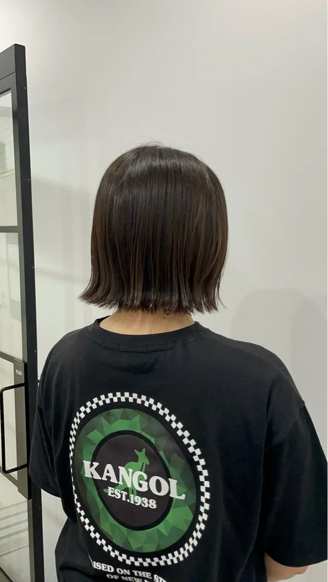 ミディアム ボブ 外ハネヘア ニシザカ マナのヘアスタイル