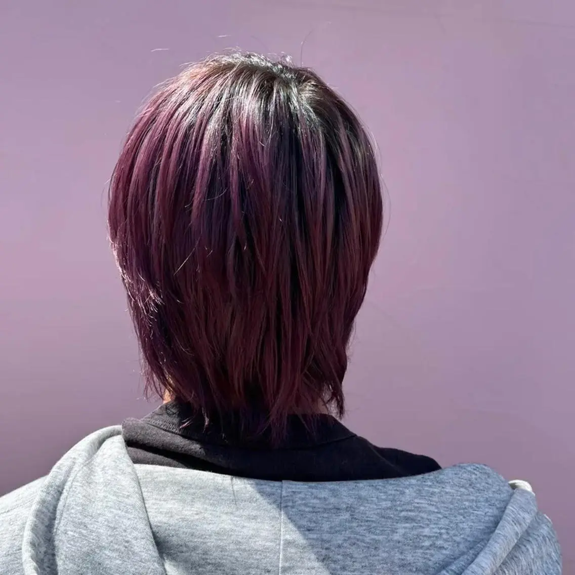 ミディアム カラー メンズ メンズウルフカット パープルカラー ウルフカット ♡ナナコ♡ レイヤー /ブリーチ/艶髪のヘアスタイル